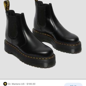 Doc Martens Chelsea Boots